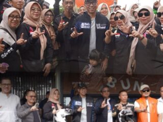 Gubernur Lampung, Rahmat Mirzani Djausal, menghadiri kegiatan Jabat Tangan Ride bertema GASPOOL (Gerak Anak Muda dan Sinergi Pembangunan Lampung) yang diselenggarakan oleh komunitas biker di Cafe Bun Kopi PKOR Way Halim